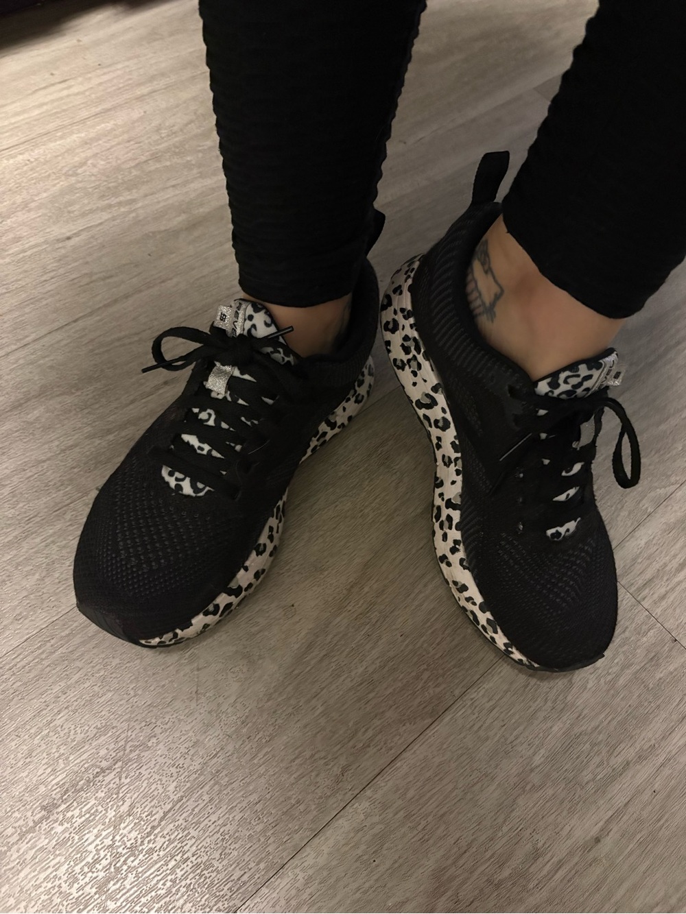 Brooks gym sneakers